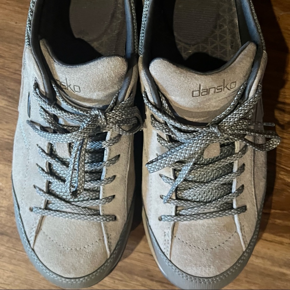 Dansko shoe